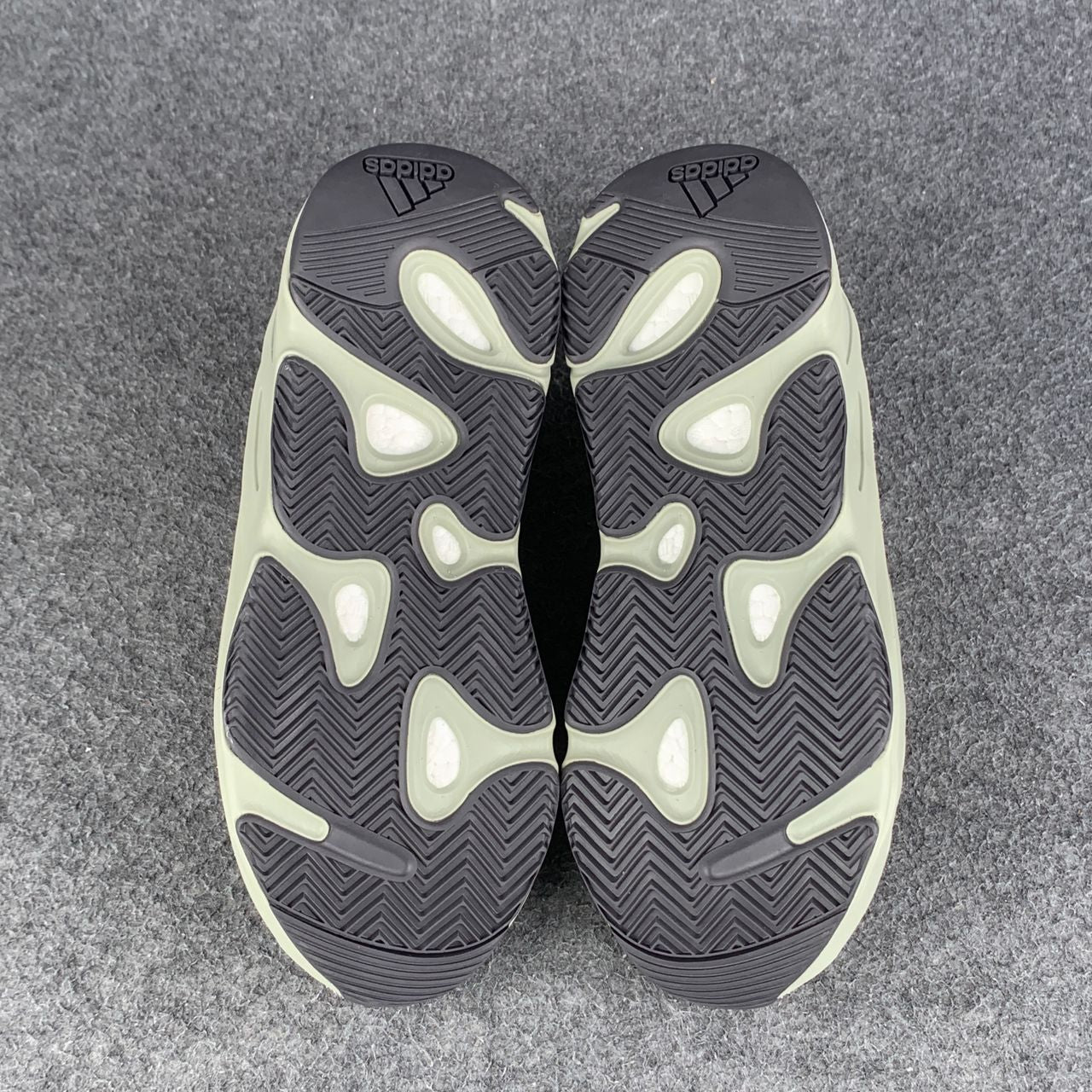 Adidas Yeezy Boost 700 'Salt'