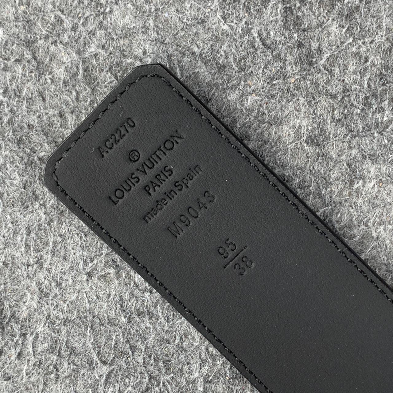LV Initiales 40mm Belt ‘Matte Black’