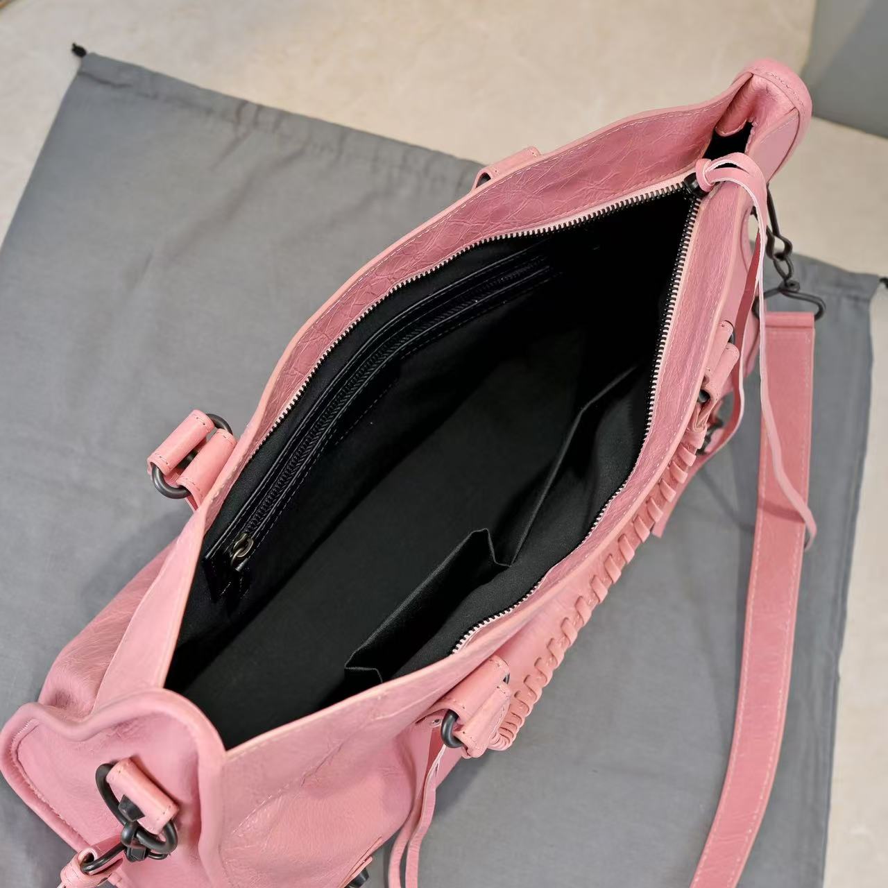 Balenciaga Le City Bag ‘Vintage Pink’
