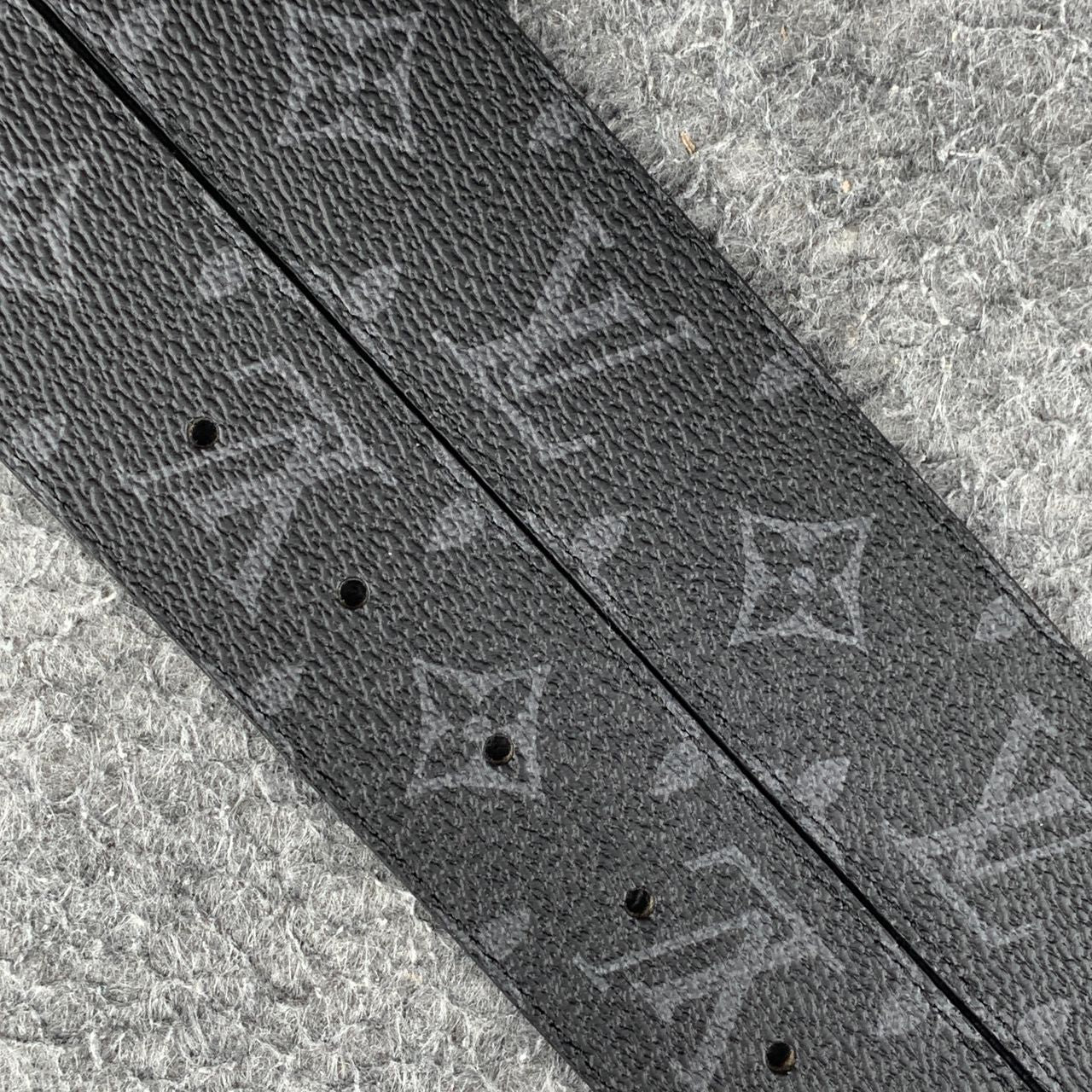 LV Initiales 40mm Belt ‘Matte Black’