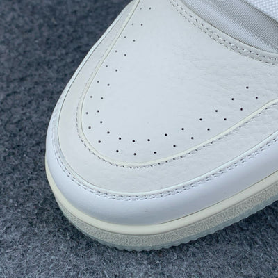 LV Trainer Low 'White'