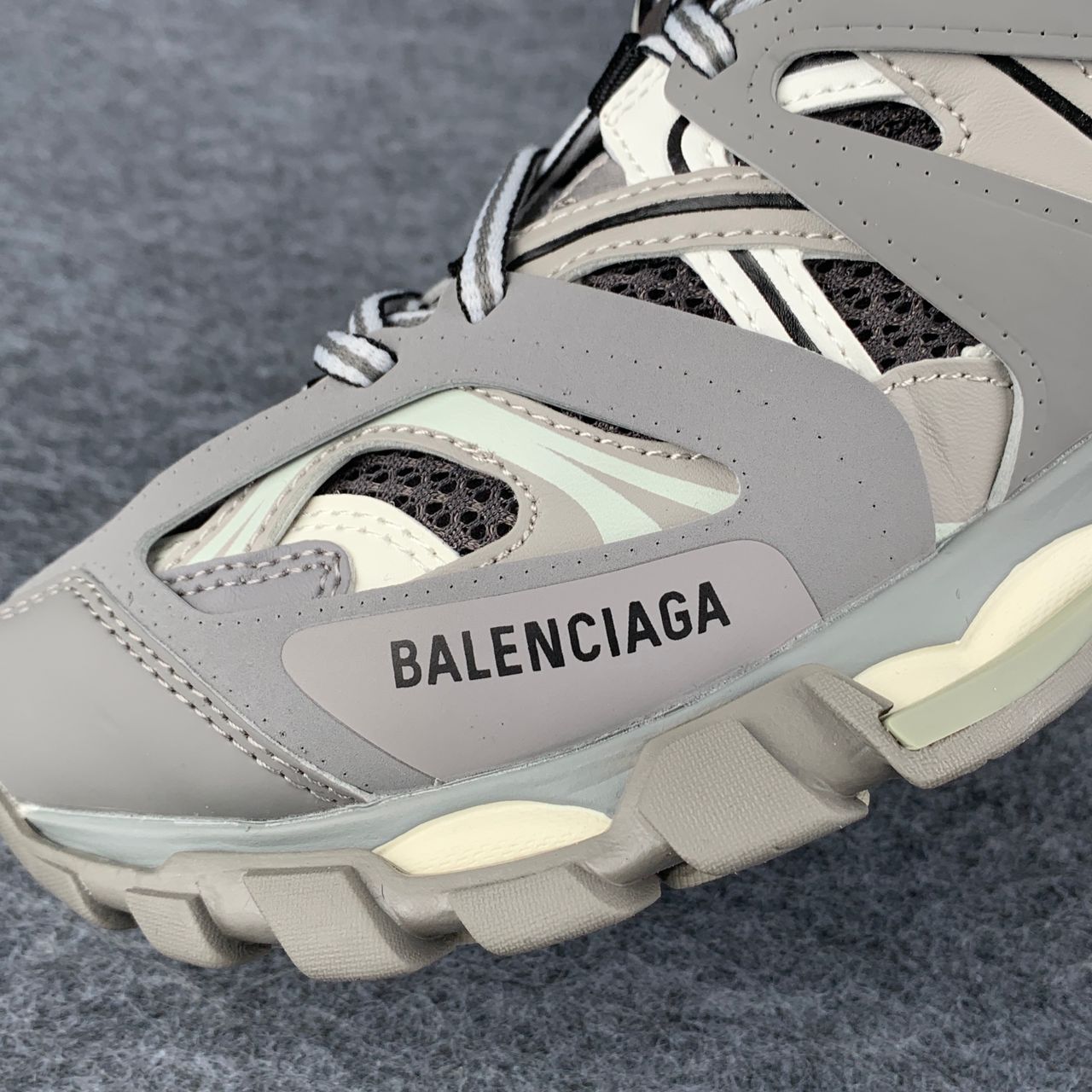 Balenciaga Wmns Track LED Sneaker 'Grey White'