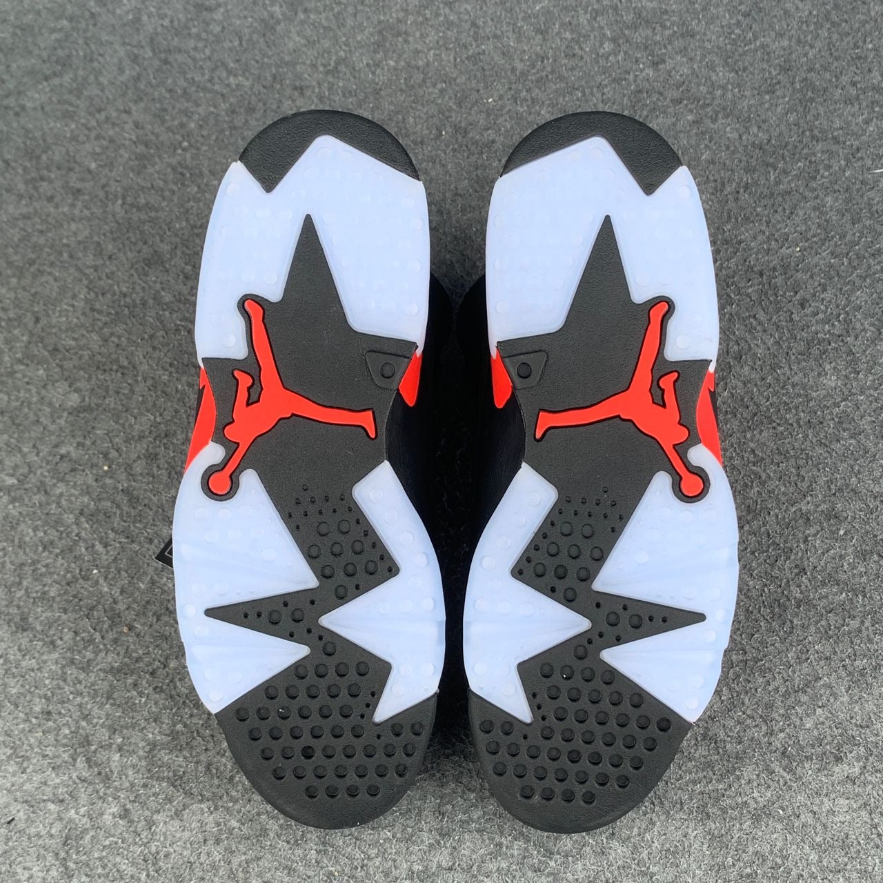 Air Jordan 6 Retro 'Infrared' 2025