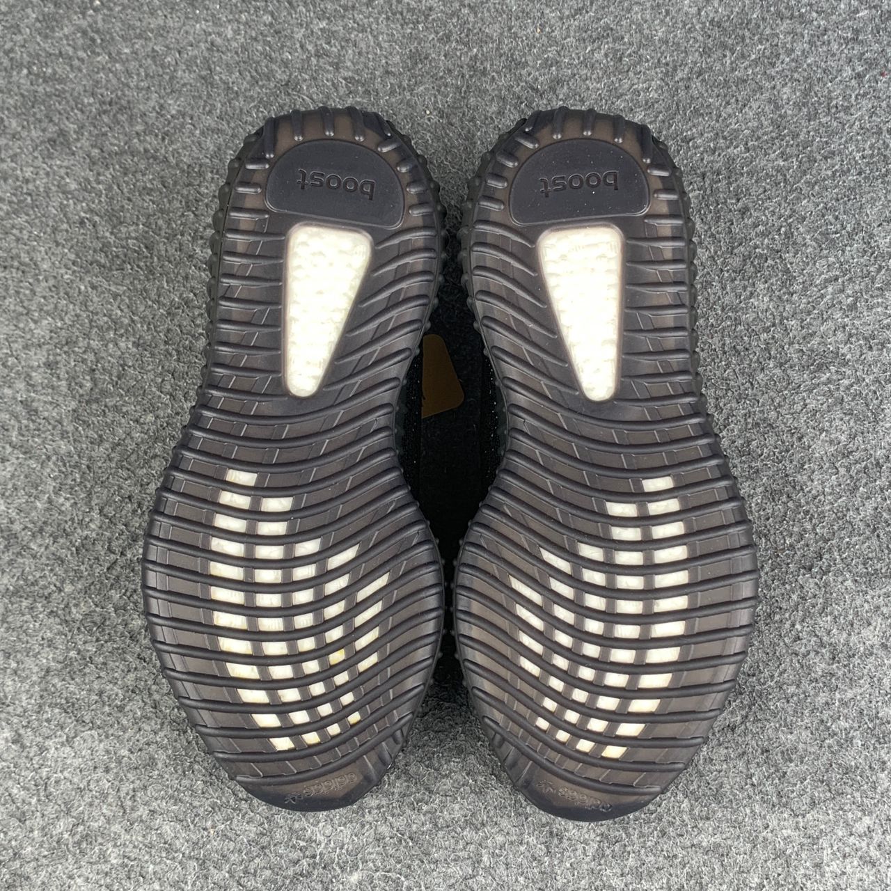 Yeezy Boost 350 V2 'Oreo'