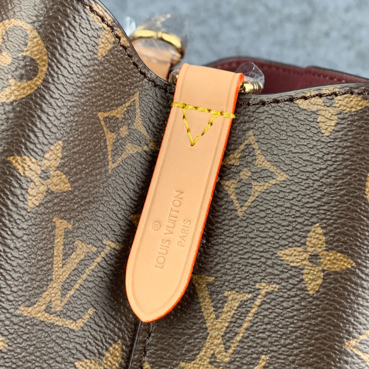 LV NéoNoé BB Monogram Canvas Bucket Bag (B-Grade)