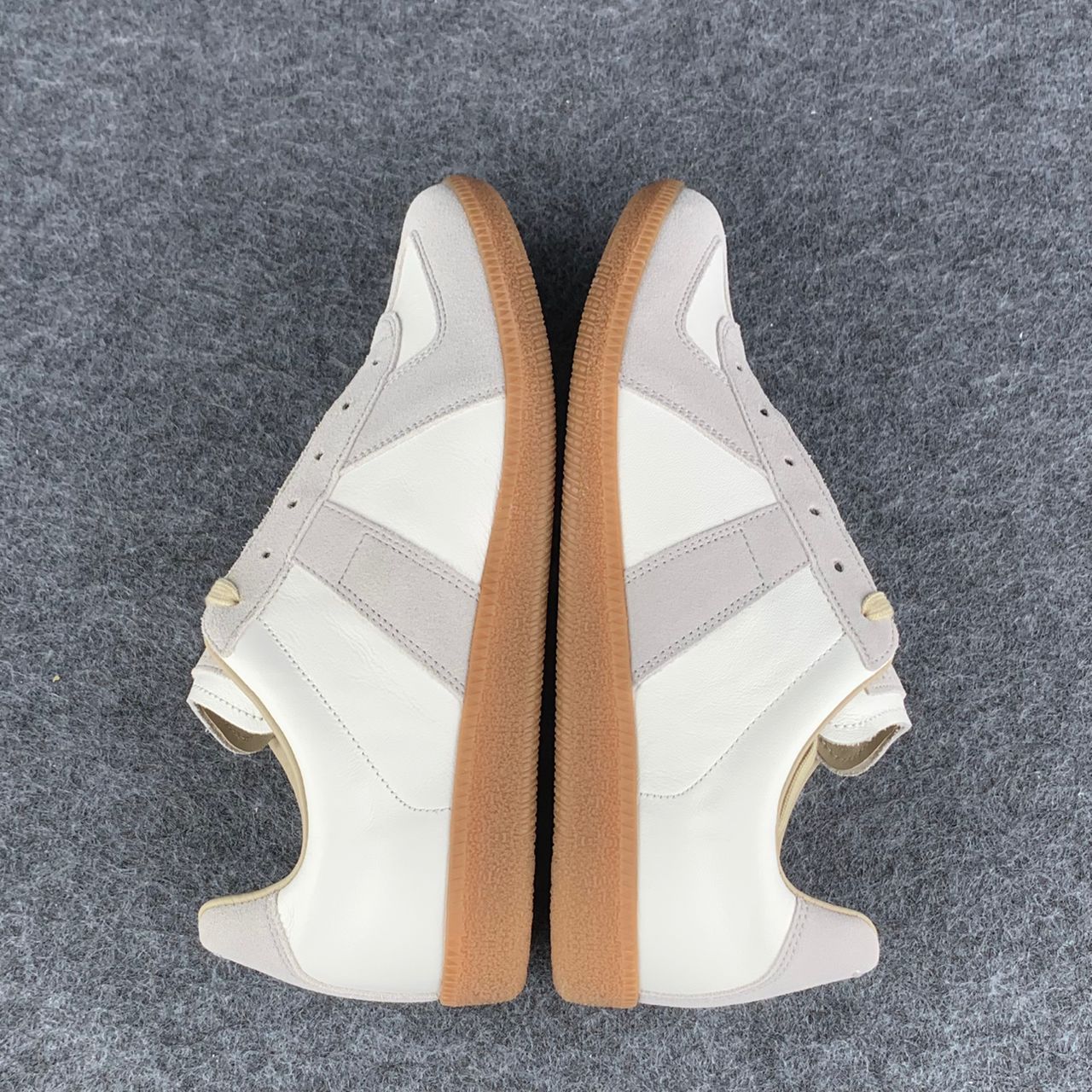 Maison Margiela Replica 'White Grey' 2019 (B-Grade)