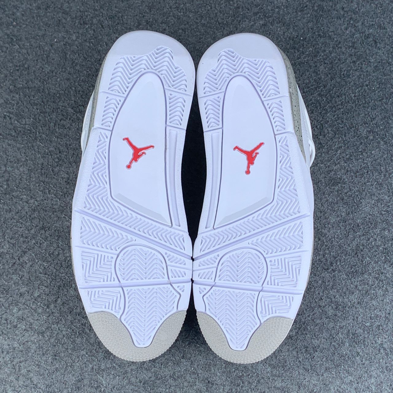 Air Jordan 4 Retro 'White Oreo'