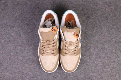 size? x Dunk Low 'Dark Driftwood'