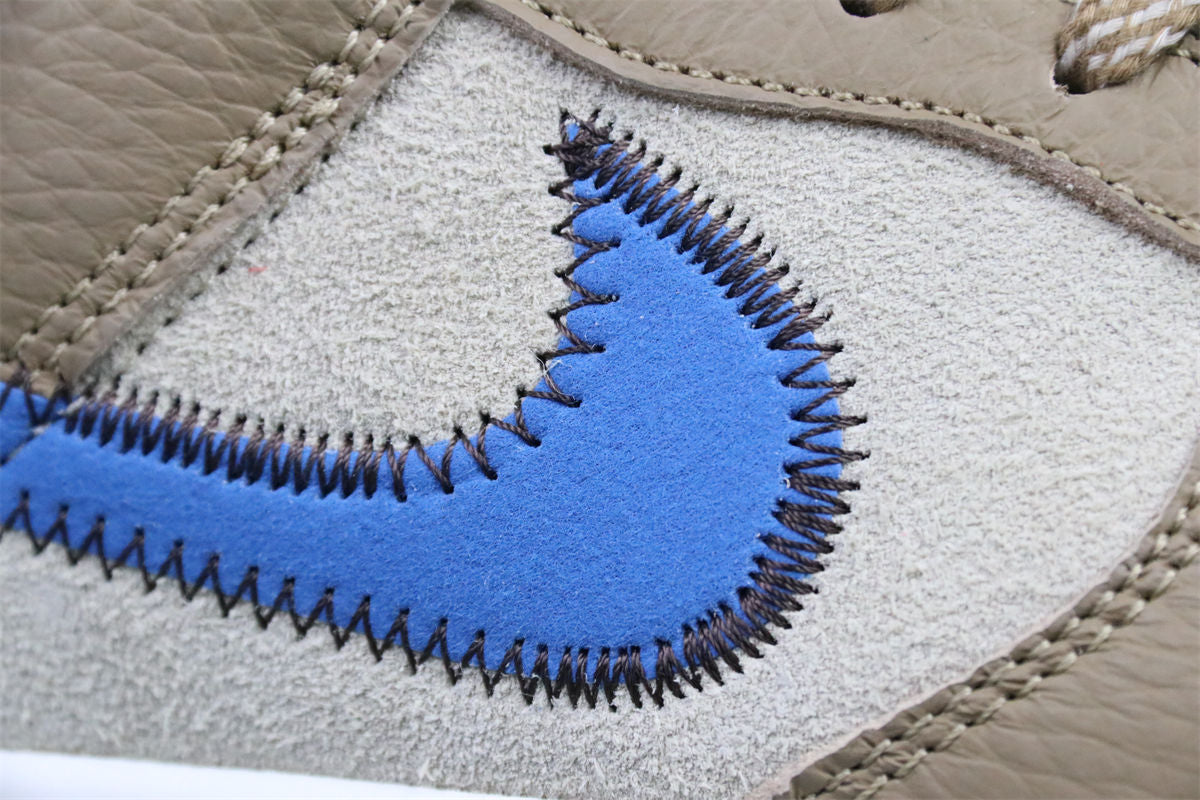 size? x Dunk Low 'Dark Driftwood'