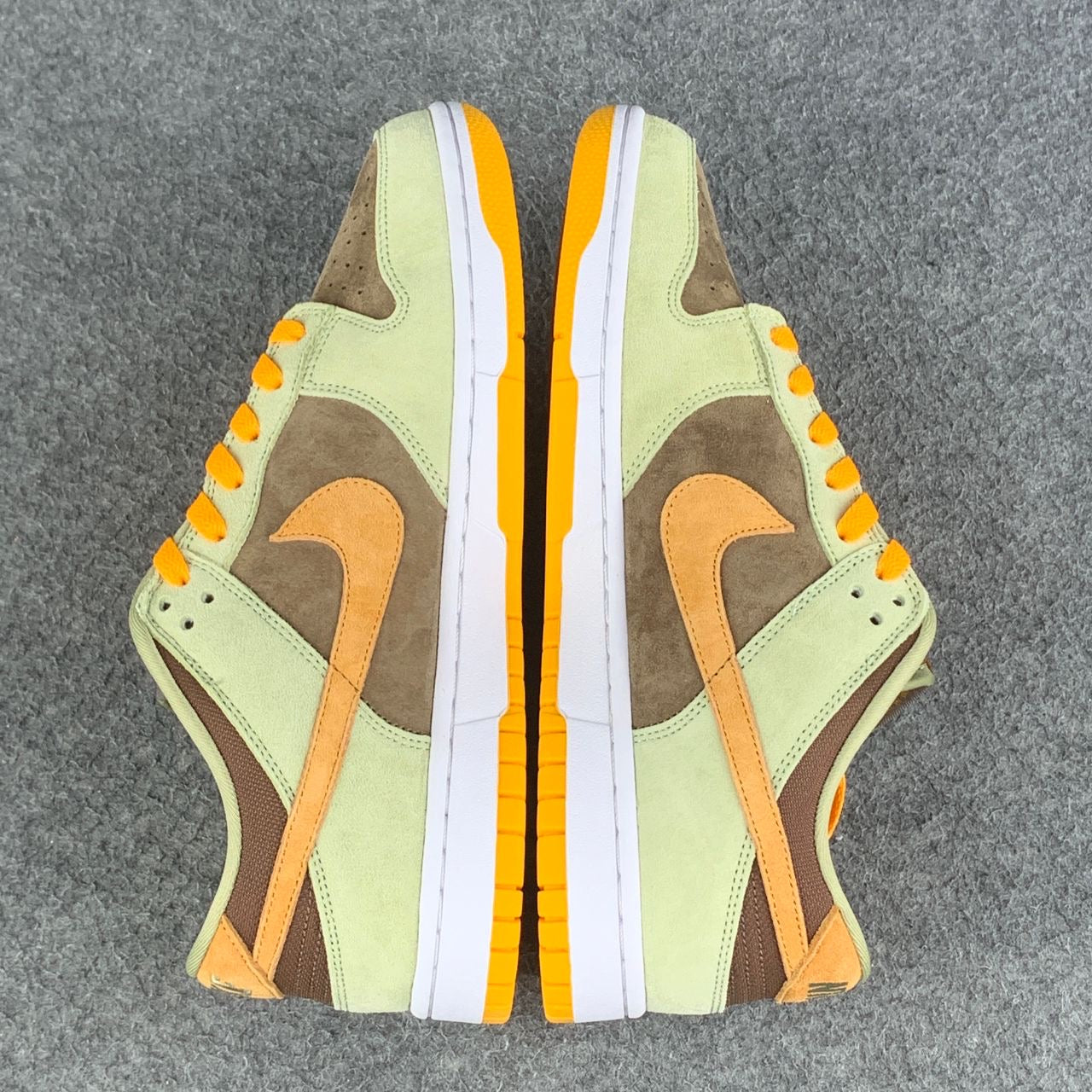 Dunk Low 'Dusty Olive'