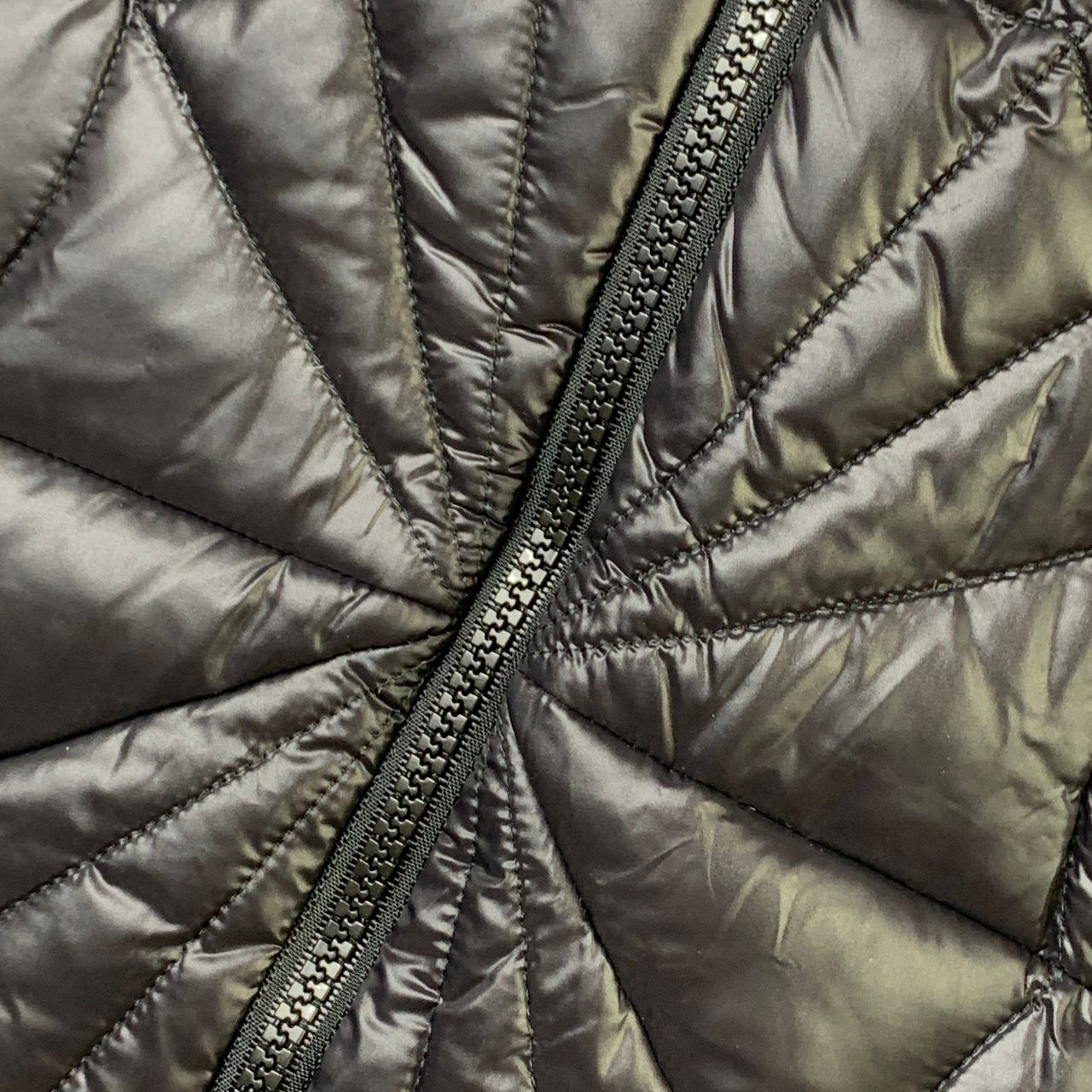 Moncler SPIDERMAN VIOLIER DOWN JACKET