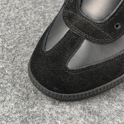 Maison Margiela Replica 'Black'