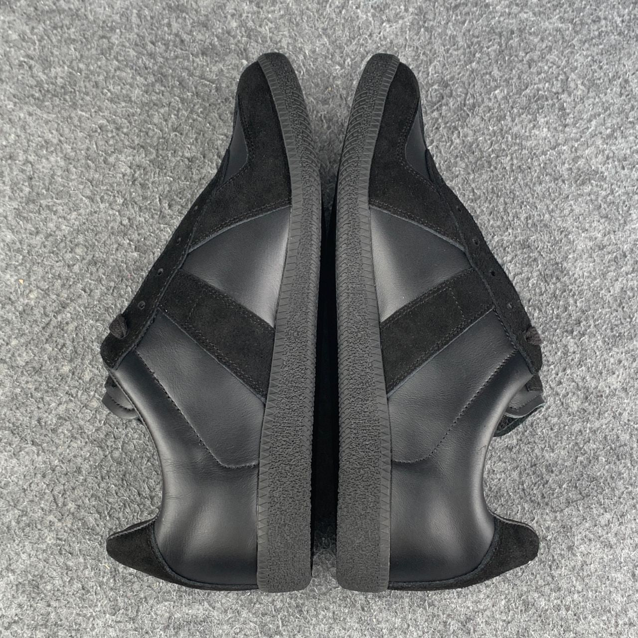 Maison Margiela Replica 'Black'