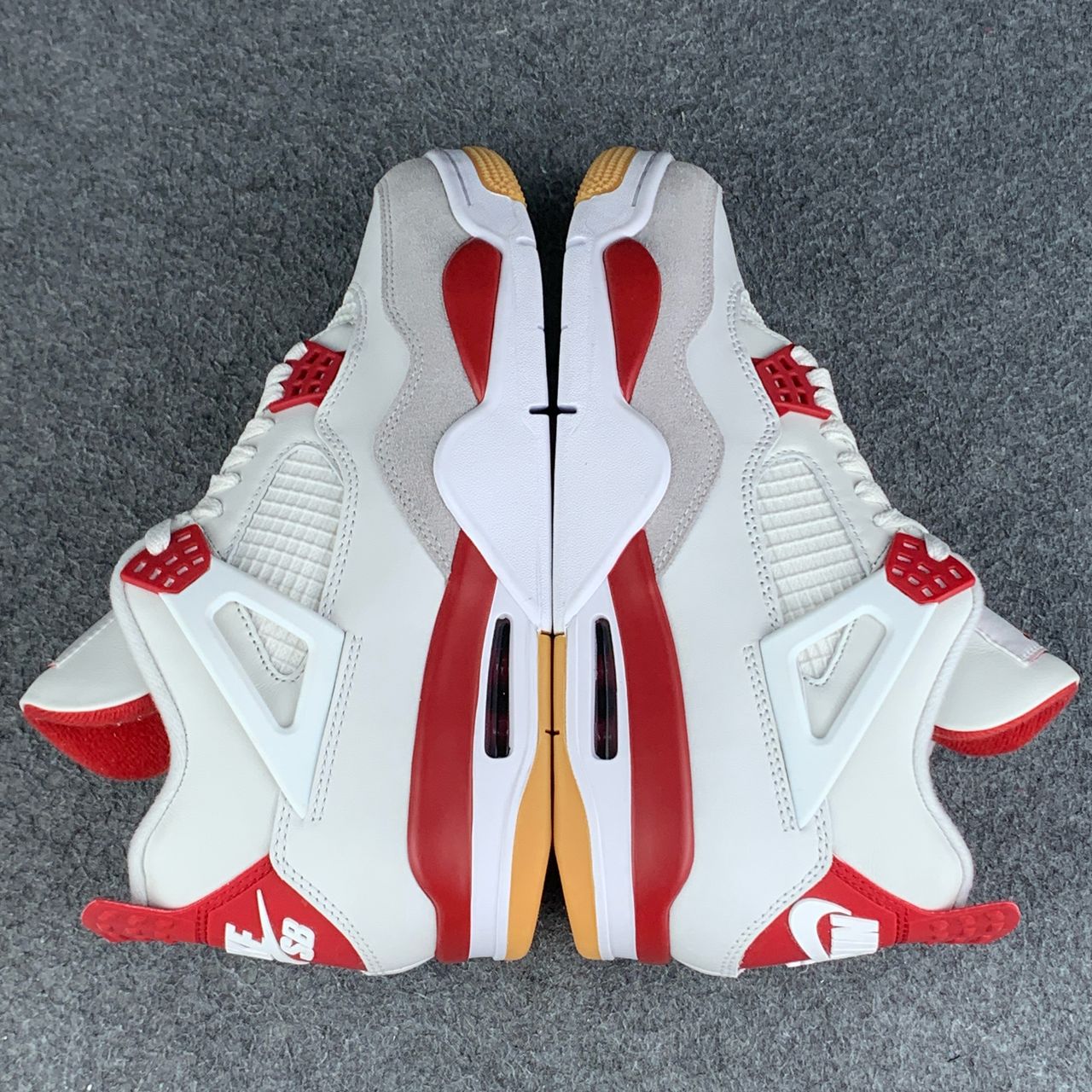 Nike SB x Air Jordan 4 Retro SP 'Varsity Red' Friends & Family