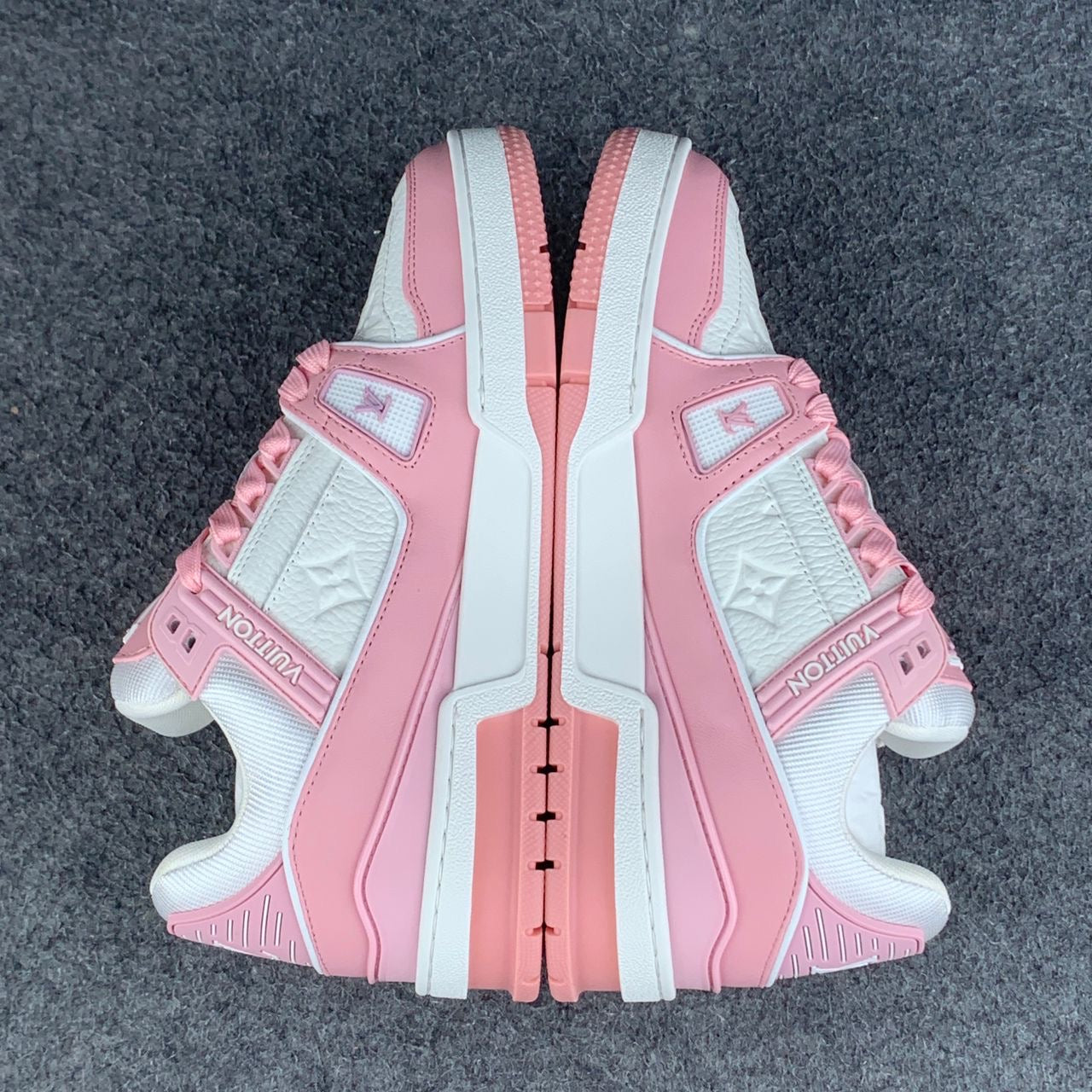 WMNS LV Trainer ‘Rose’