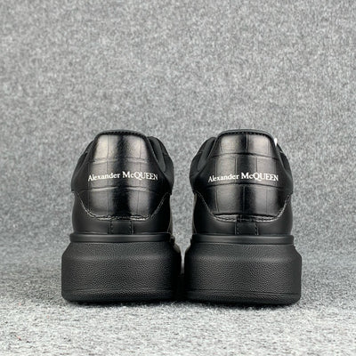 Alexander McQueen Oversized Sneaker ‘Triple Black’