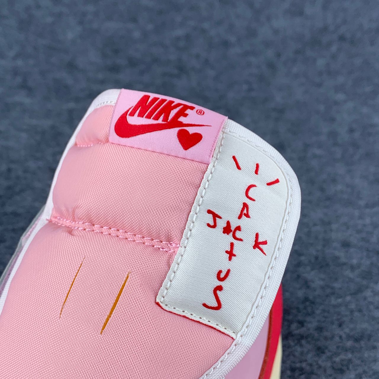 Travis Scott x Air Jordan 1 Retro Low OG 'Tropical Pink' (B-grade, Damaged Box)