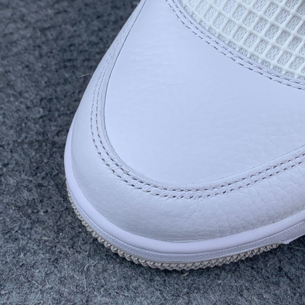 Air Jordan 4 Retro 'White Oreo'