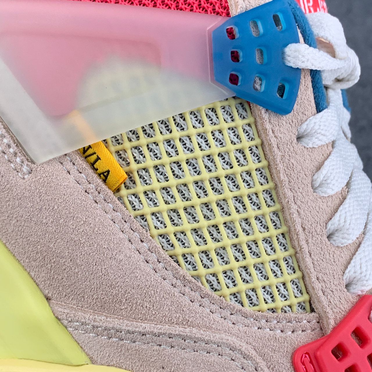 Union LA x Air Jordan 4 Retro 'Guava Ice'