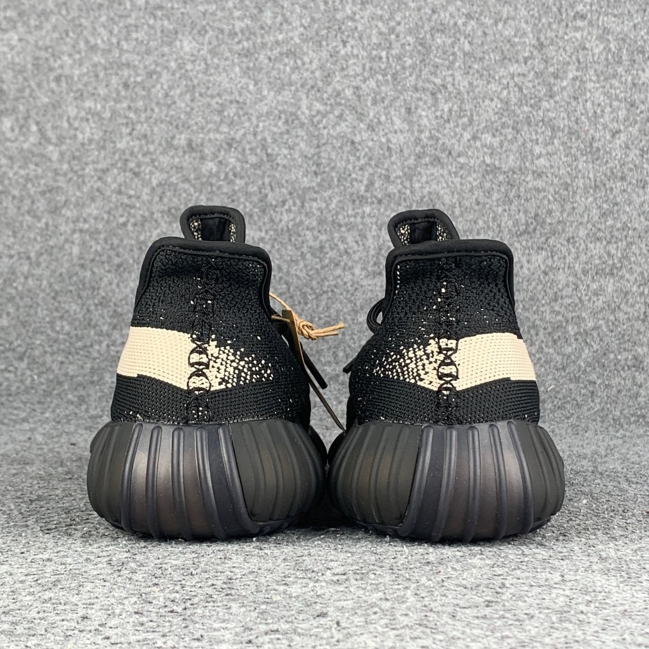 Yeezy Boost 350 V2 'Oreo'