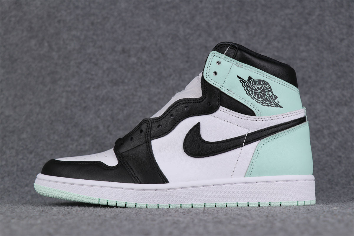 Air Jordan 1 Retro High OG NRG 'Igloo'