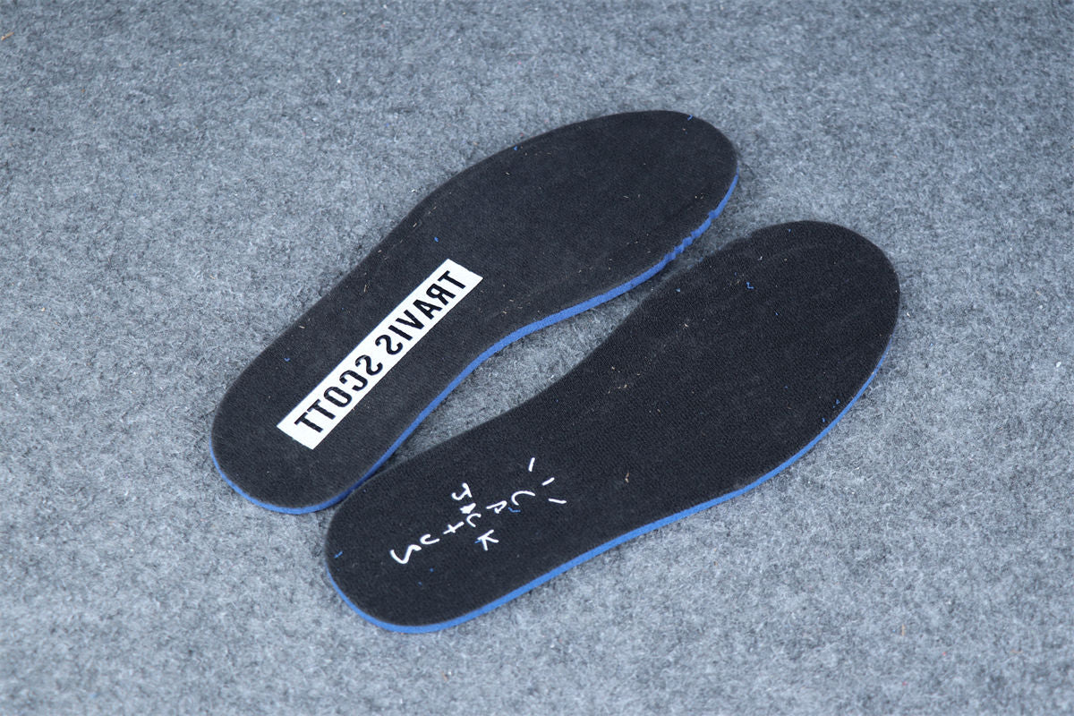 Travis Scott x Air Jordan 4 Retro 'Purple Suede White Midsole' Friends & Family