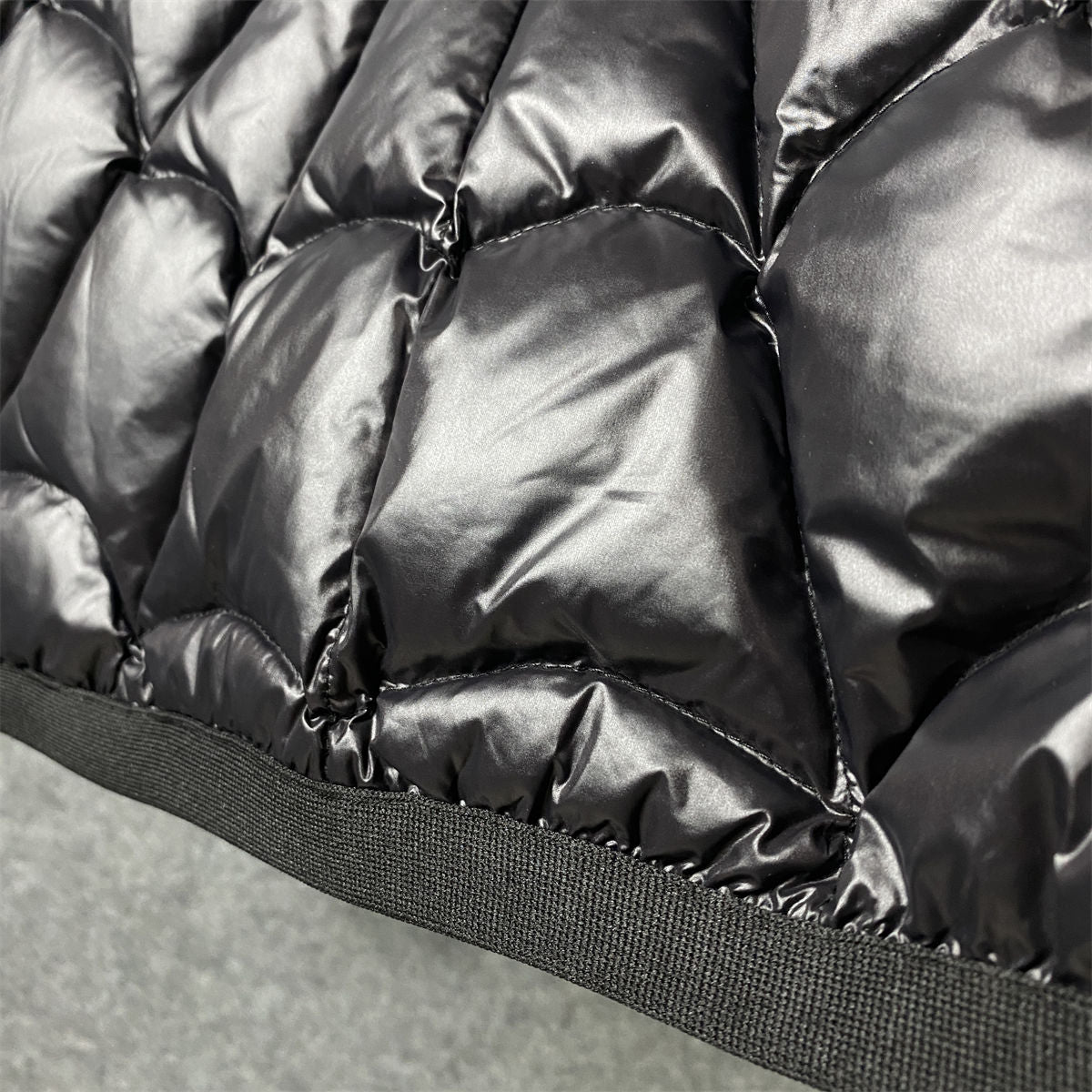 MONCLER X SPIDERMAN VIOLAR DOWN JACKE