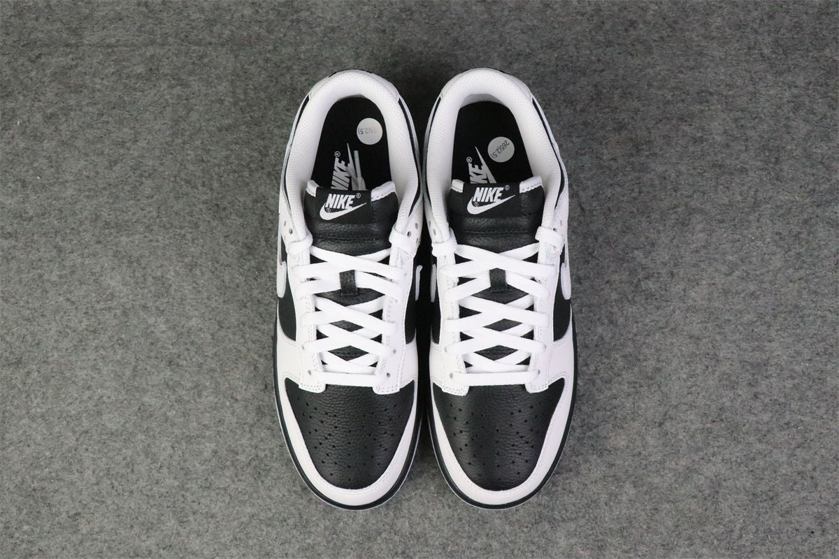Dunk Low 'Reverse Panda'