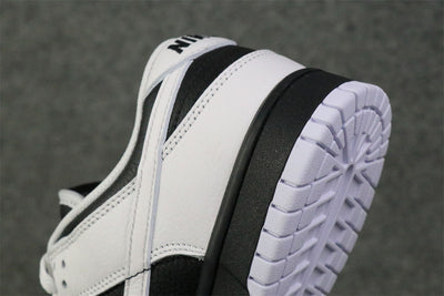 Dunk Low 'Reverse Panda'