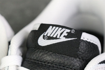 Dunk Low 'Reverse Panda'