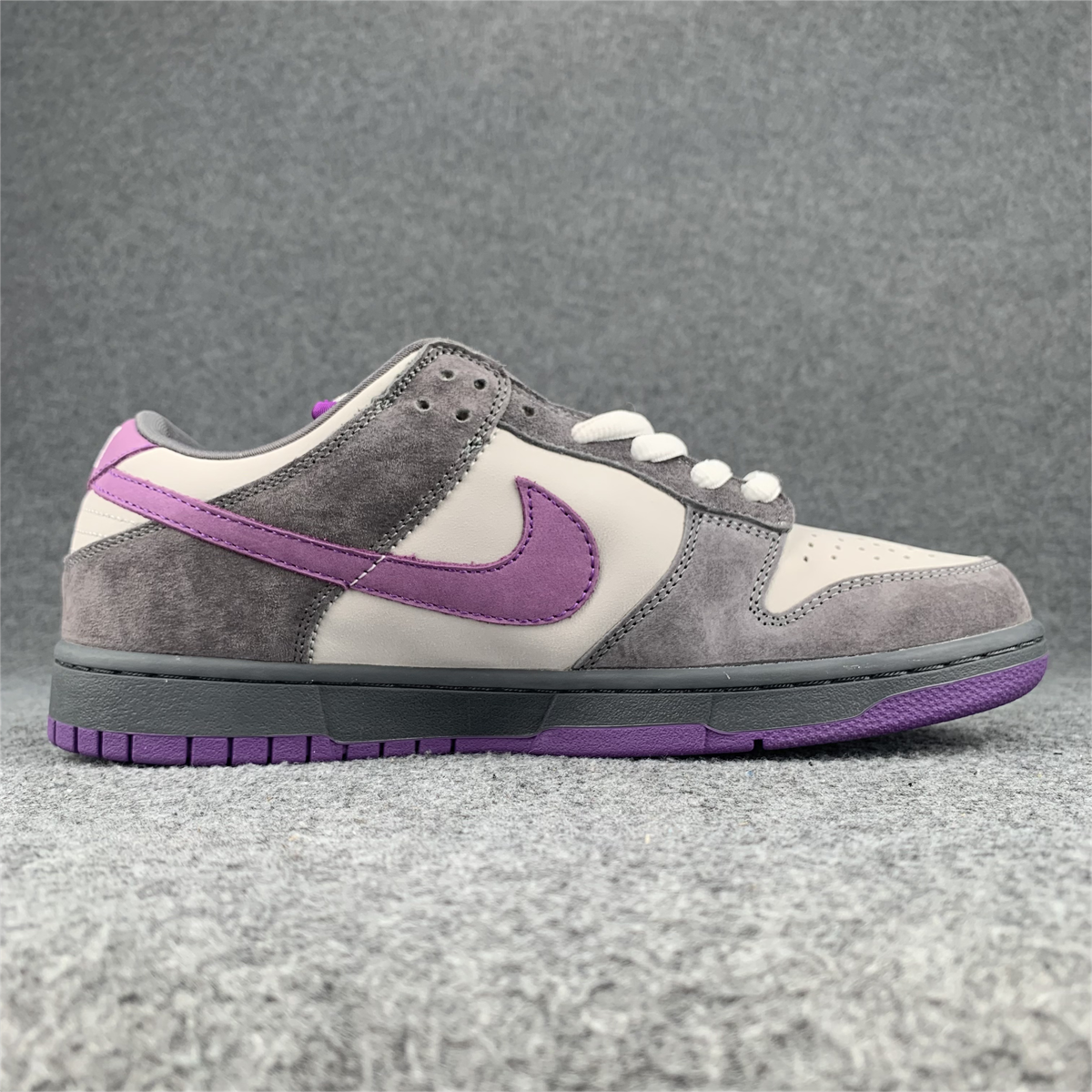 Dunk Low Pro SB 'Purple Pigeon'