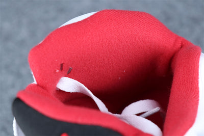 Air Jordan 5 Retro 'Fire Red' 2013