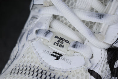 Wmns Runner Sneaker 'Graffiti - White Black'