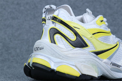 Runner Sneaker 'Worn-Out - White Yellow'