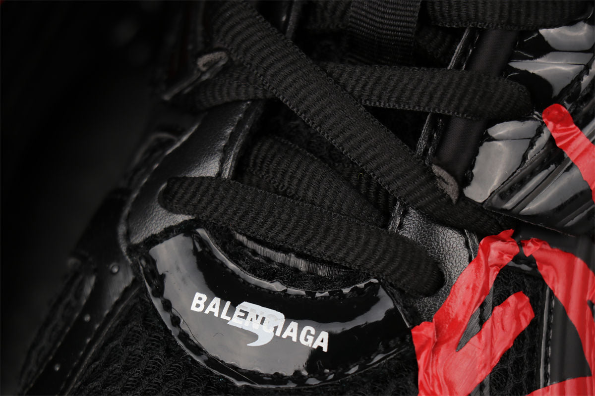 Runner Sneaker 'Graffiti - Black Red'