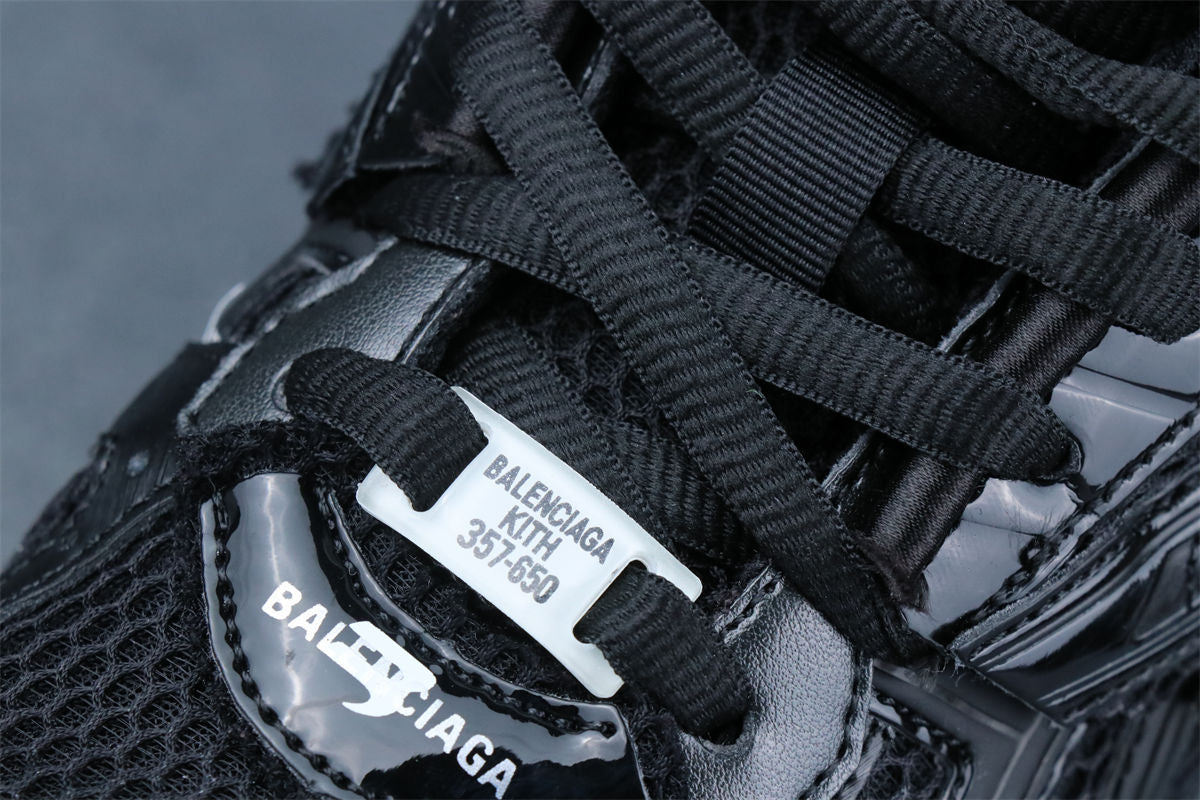 Wmns Runner Sneaker 'Black'