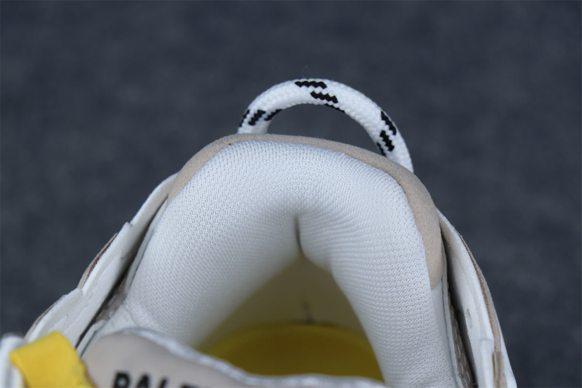 Balenciaga Wmns Runner Sneaker 'Beige'