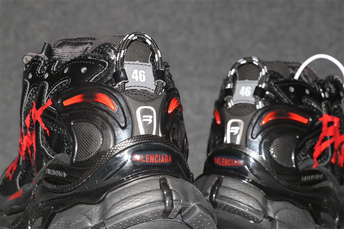 Runner Sneaker 'Graffiti - Black Red'