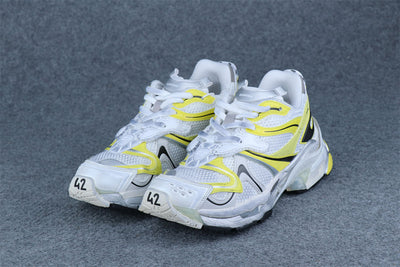 Runner Sneaker 'Worn-Out - White Yellow'