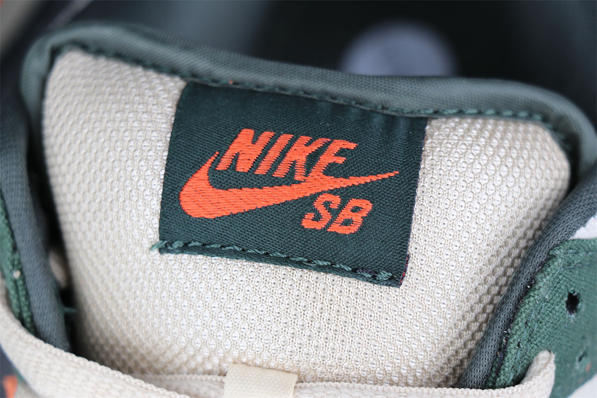 Dunk Low Pro SB 'Eire'