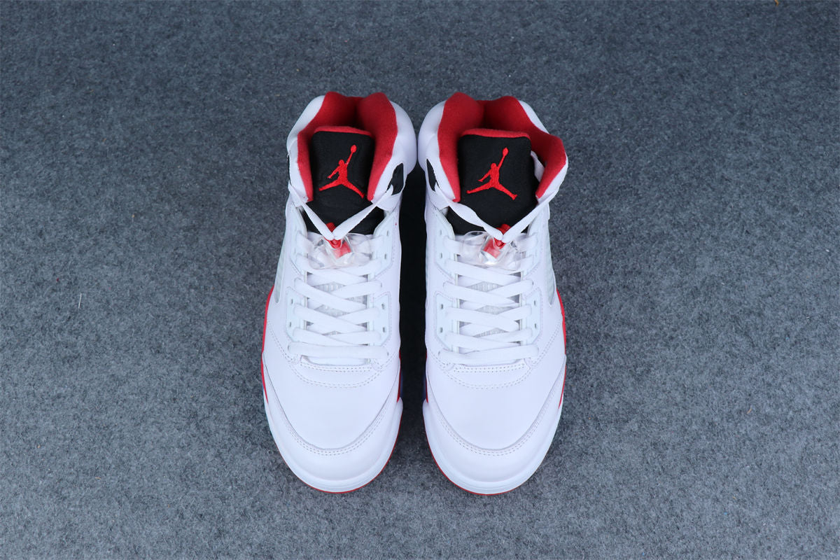 Air Jordan 5 Retro 'Fire Red' 2013