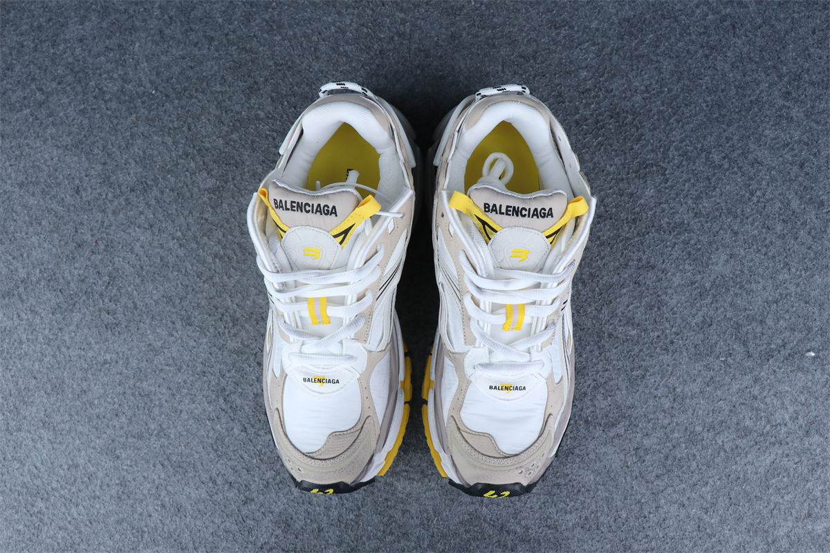 Balenciaga Wmns Runner Sneaker 'Beige'