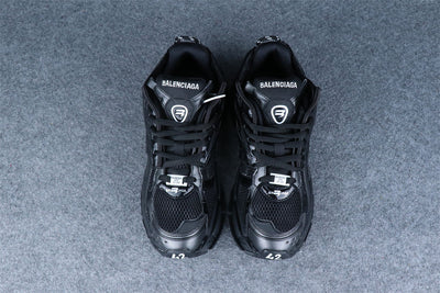 Wmns Runner Sneaker 'Black'