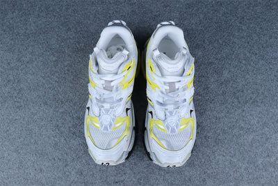 Runner Sneaker 'Worn-Out - White Yellow'