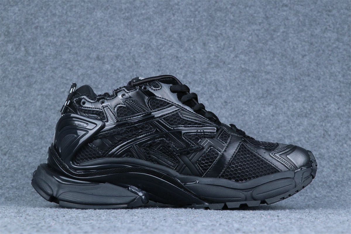 Wmns Runner Sneaker 'Black'