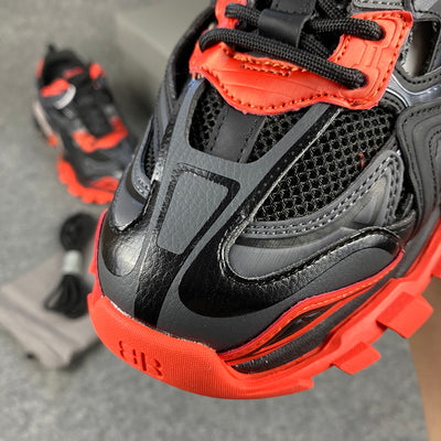 Track.2 Trainer 'Black Red Grey'