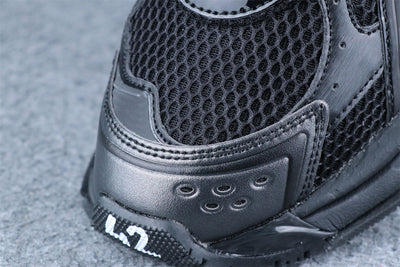 Wmns Runner Sneaker 'Black'