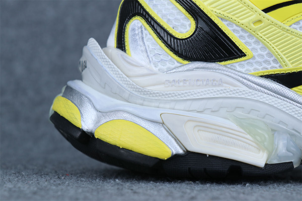 Runner Sneaker 'Worn-Out - White Yellow'
