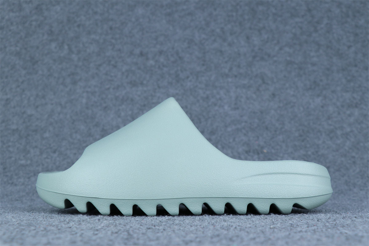 Yeezy Slides 'Salt'