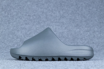 Yeezy Slides 'Slate Grey'